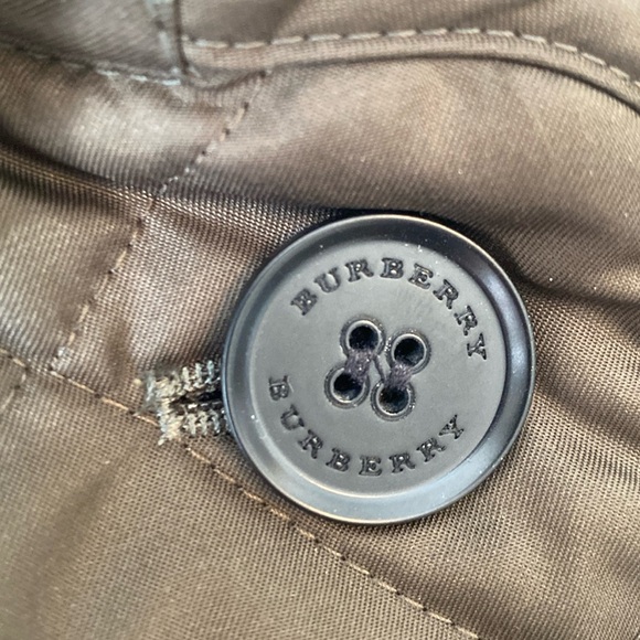 Burberry Quilted Jacket - Picture 12 of 17